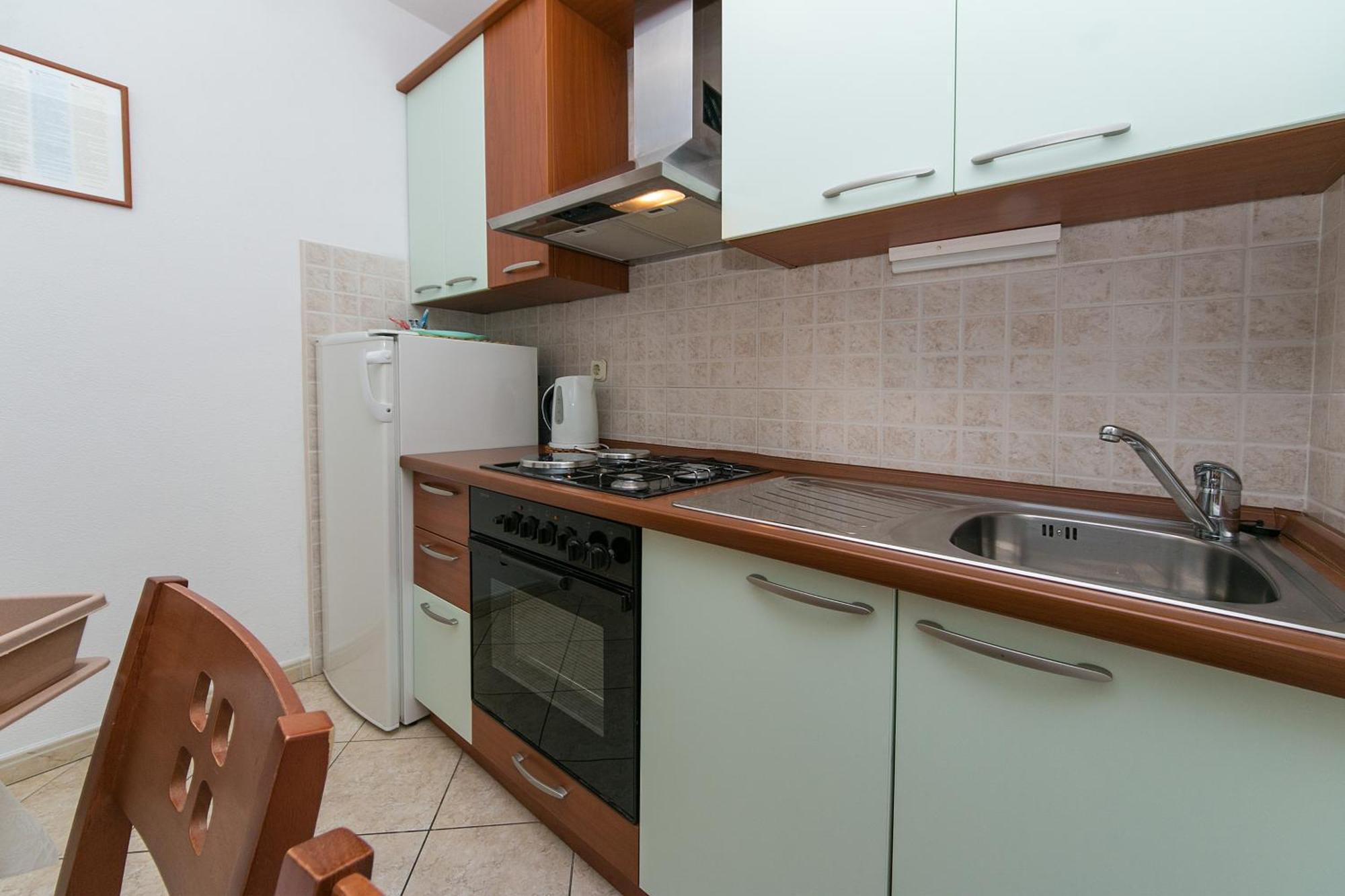 Apartments And Rooms By The Sea Brela, Makarska - 2752 Room photo