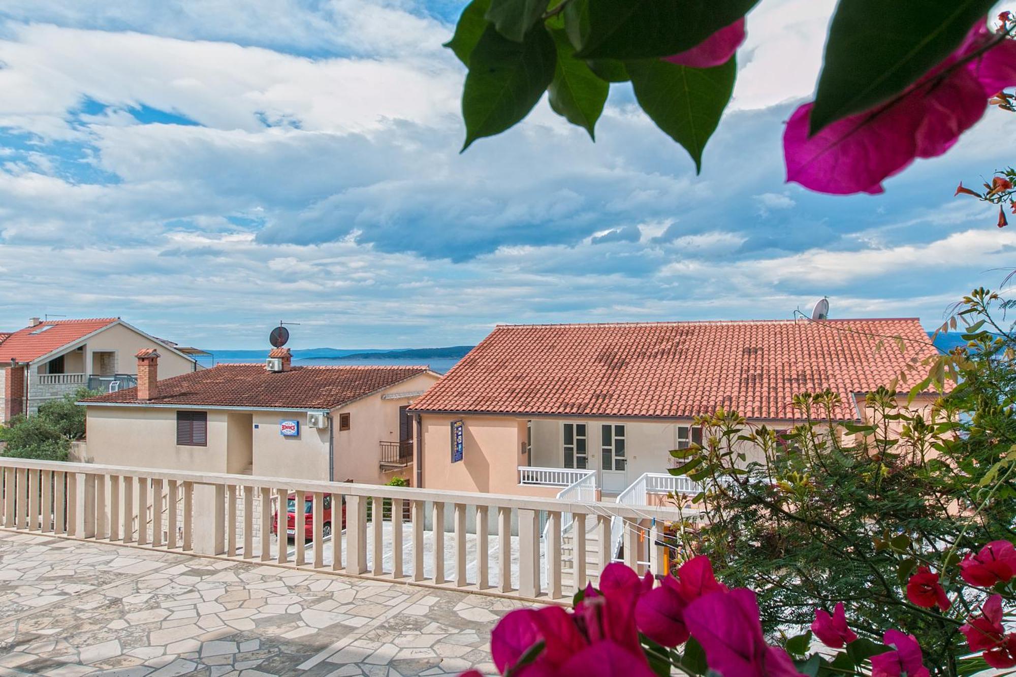 Apartments And Rooms By The Sea Brela, Makarska - 2752 Exterior photo