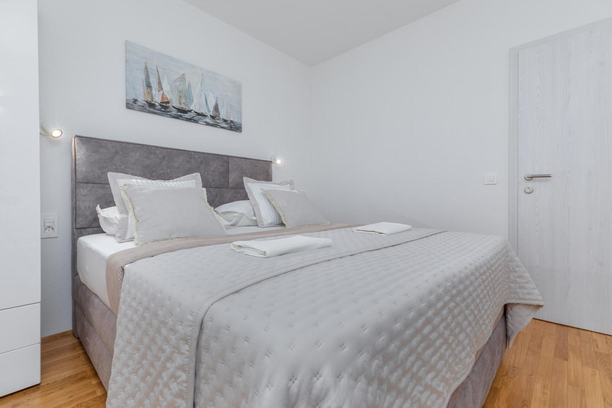 Apartments And Rooms By The Sea Brela, Makarska - 2752 Room photo